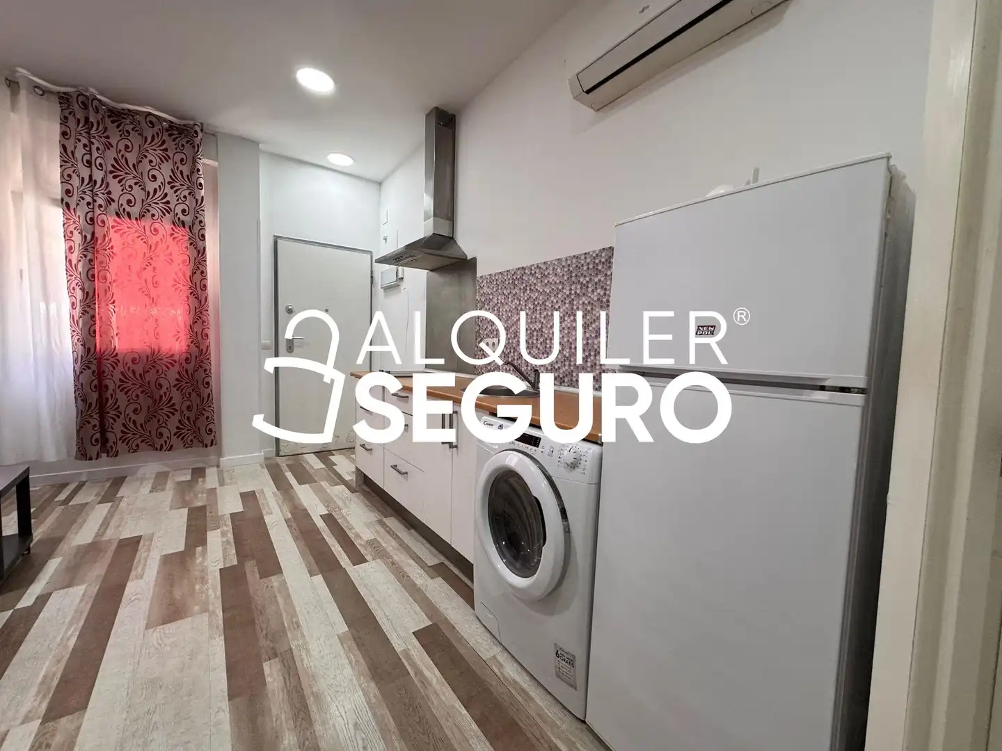 Cocina de Piso de alquiler en Madrid con Aire acondicionado y Amueblado