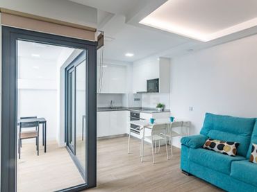 Appartement compact avec ascenseur à louer à La naval 185