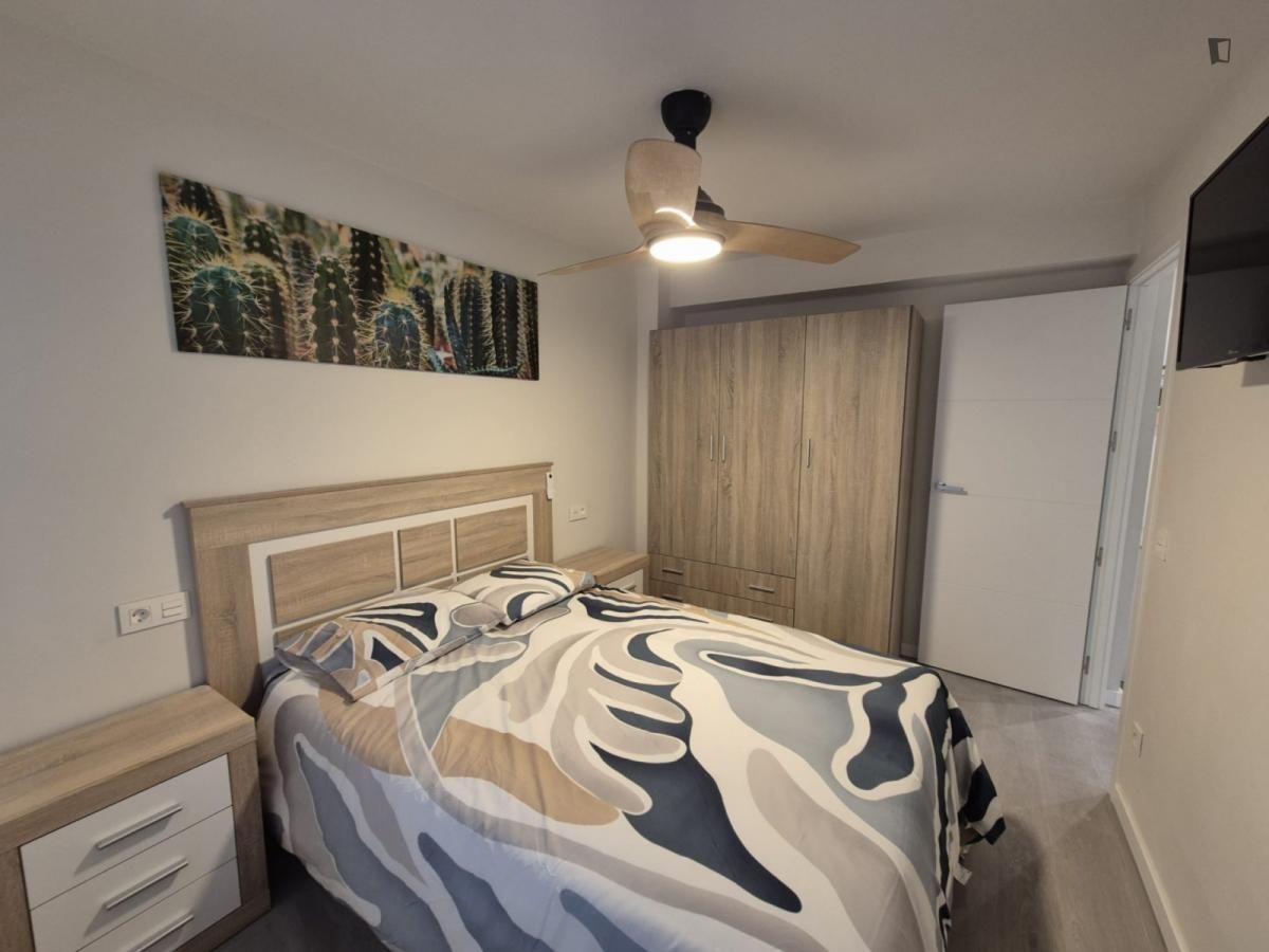 Bedroom of Study to rent in Oviedo   with Air Conditioner, Heating and Furnished