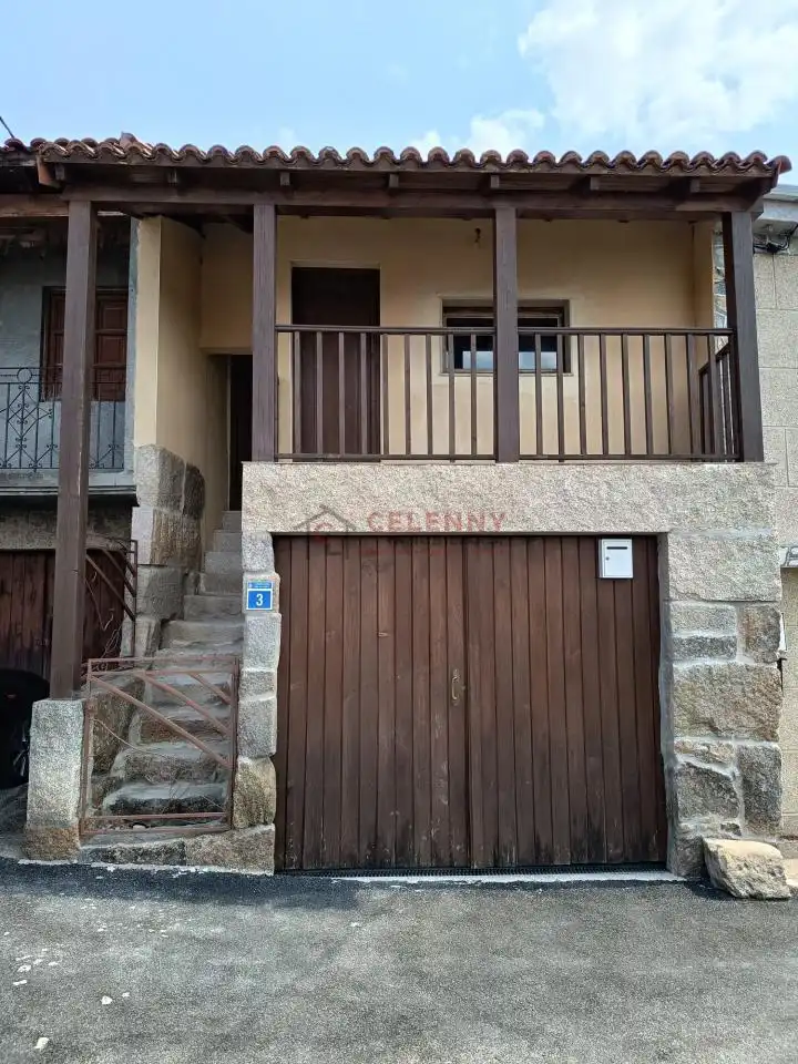 Vista exterior de Casa adosada en venta en San Cibrao das Viñas con Calefacción y Trastero