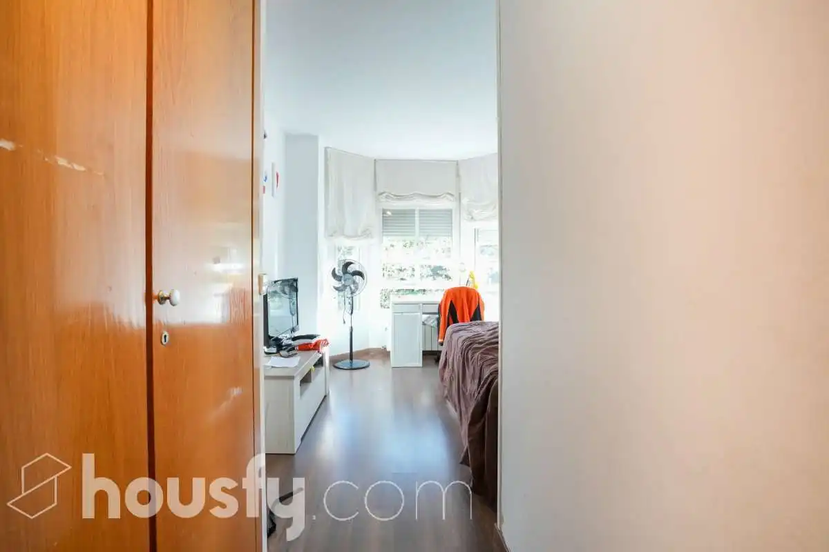Habitación de Planta baja en venta en Las Rozas de Madrid con Aire acondicionado, Calefacción y Jardín privado