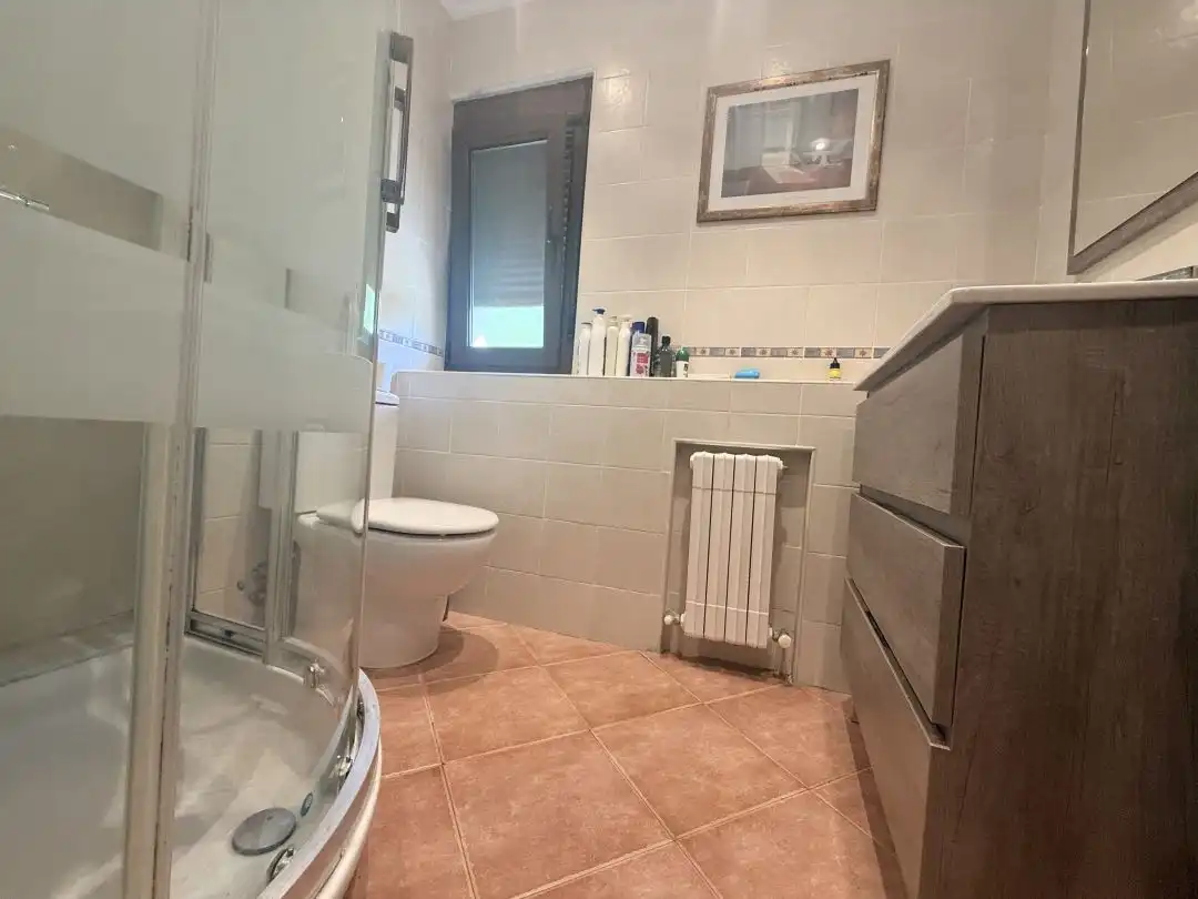 Bathroom of Houses for sale in Mendaro  with Heating, Furnished and Alarm