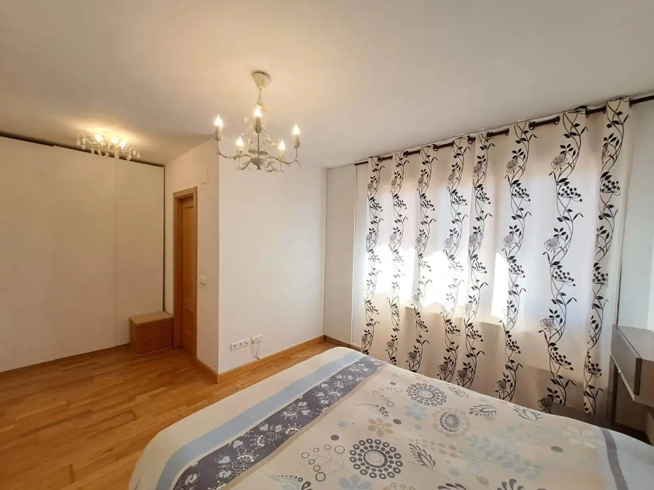 Bedroom of Houses for sale in Cardeñajimeno  with Heating, Private garden and Parquet flooring