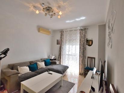 Living room of Flat for sale in Ronda  with Air Conditioner and Balcony