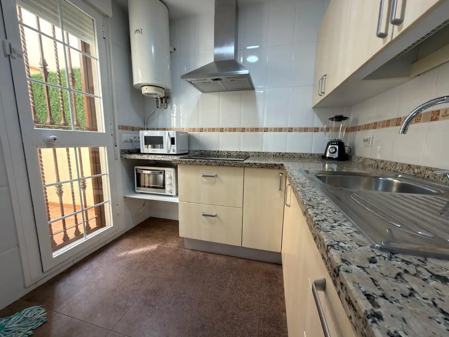 Kitchen of Flat for rent in Córdoba  with Air Conditioner, Heating and Furnished