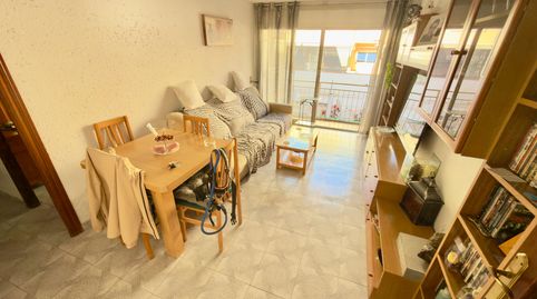 Foto 2 de Piso en venta en La Gavarra, Cornellà de Llobregat