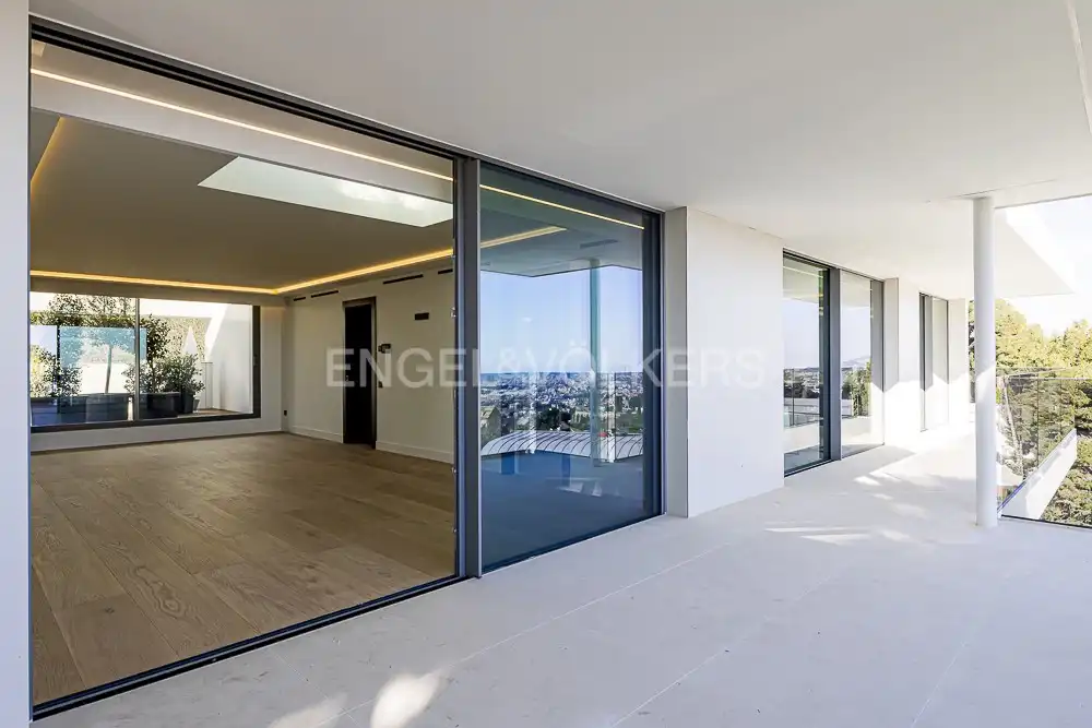 Vista exterior de Casa o chalet en venta en Barcelona con Aire acondicionado, Calefacción y Jardín privado