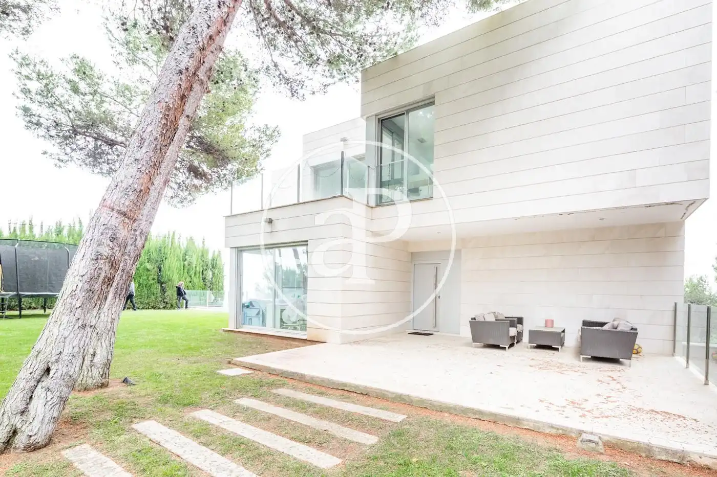 Garden of Houses for sale in Chiva  with Air Conditioner, Heating and Private garden