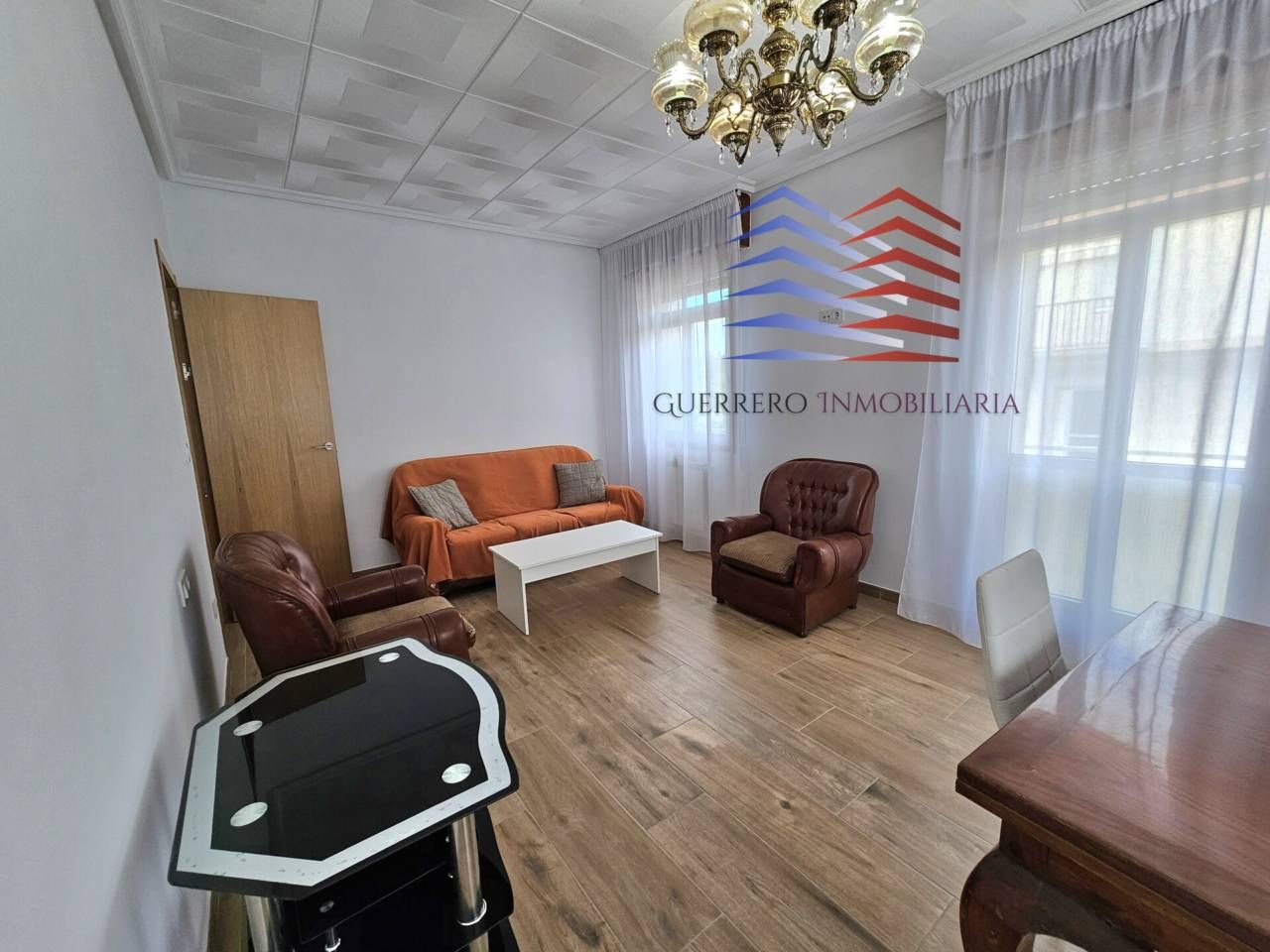 Sala d'estar de Casa o xalet de lloguer en San Cibrao das Viñas amb Calefacció, Jardí privat i Terrassa