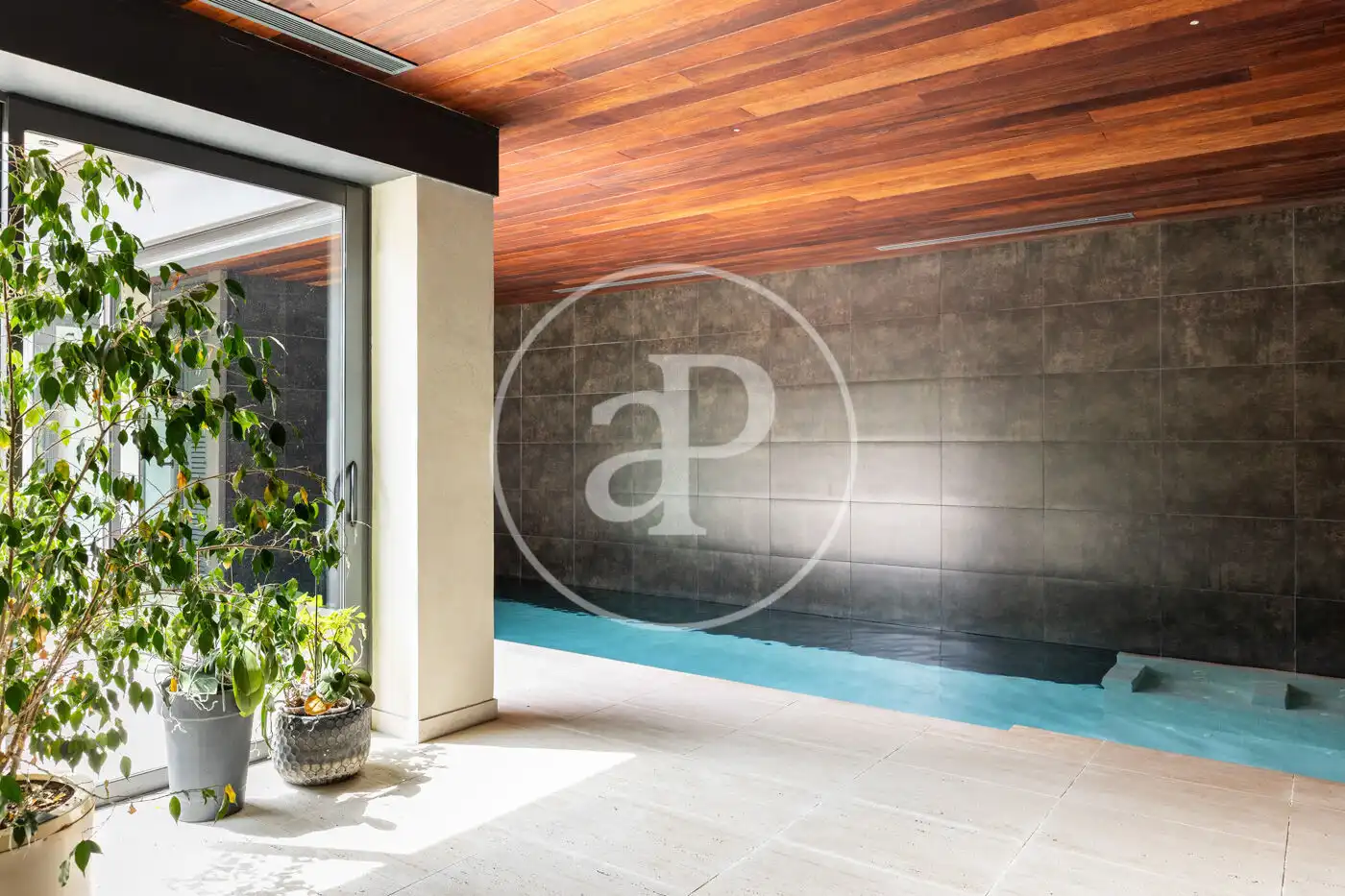 Swimming pool of Houses for sale in Sant Cugat del Vallès  with Air Conditioner, Heating and Private garden