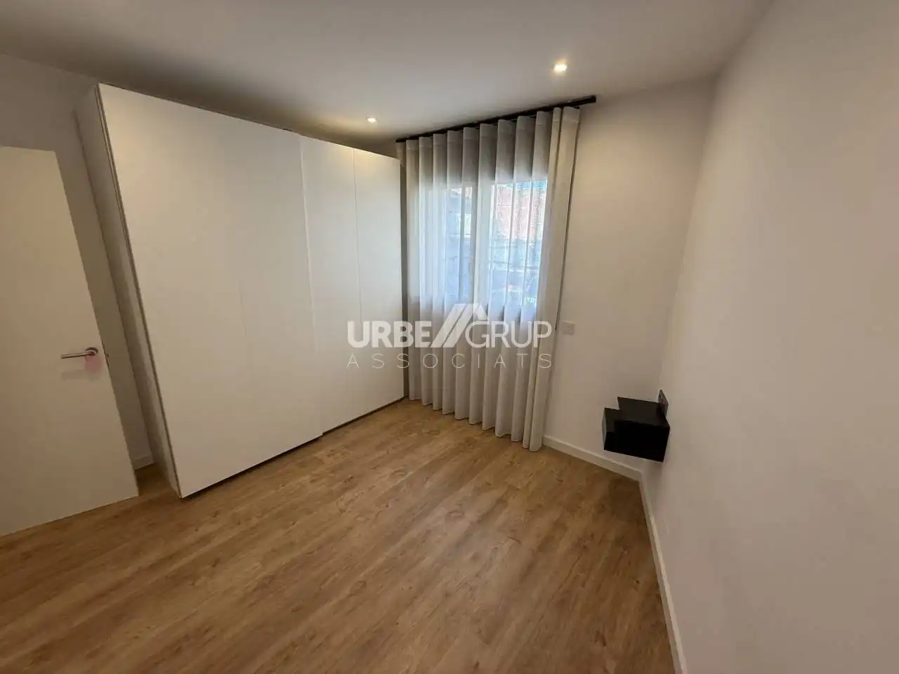 Habitación de Piso de alquiler en Terrassa con Aire acondicionado, Calefacción y Parquet