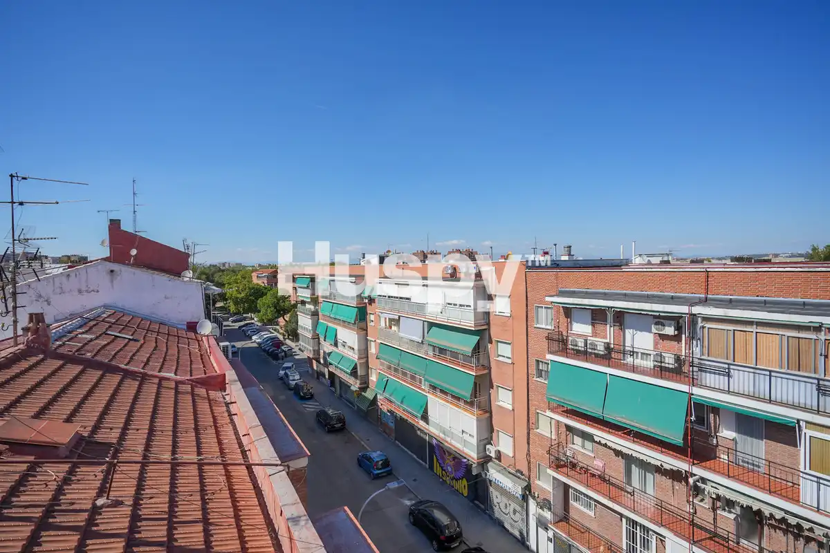 Vista exterior de Piso en venta en Madrid con Aire acondicionado y Calefacción
