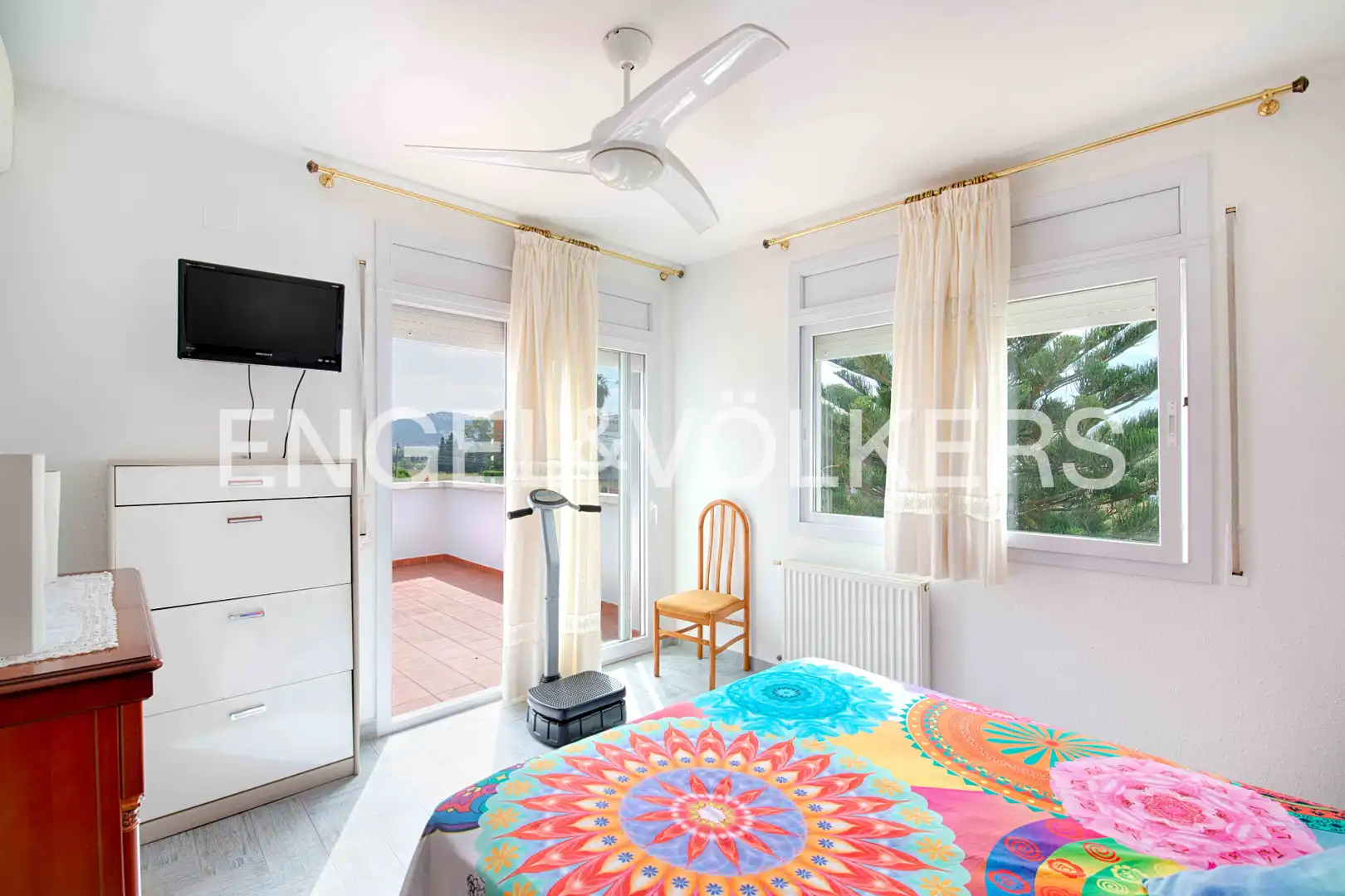Villa mit Pool zum Verkauf in Carrer del Cadí, imagen 27