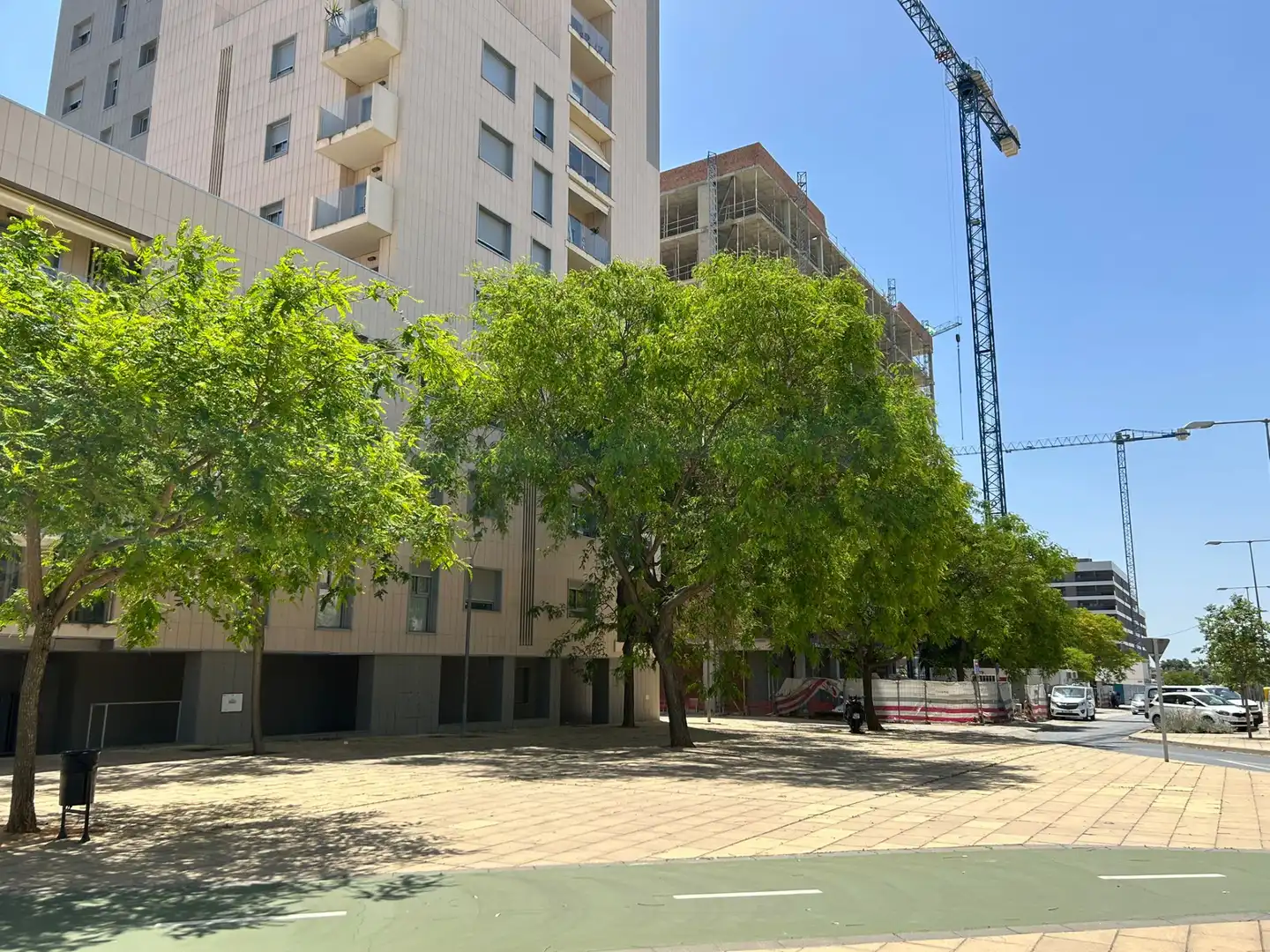 Vista exterior de Piso en venta en Tomares con Aire acondicionado, Terraza y Amueblado