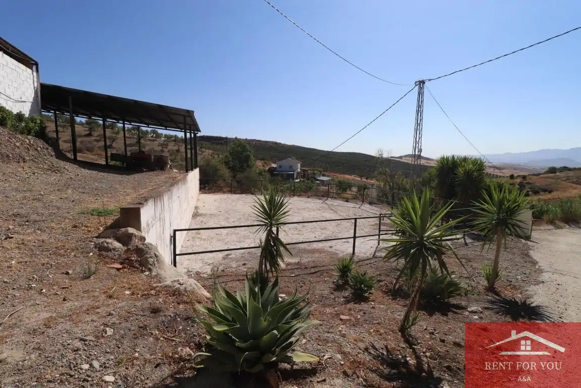 Casa o xalet de lloguer en Alozaina amb Aire condicionat, Jardí privat i Piscina