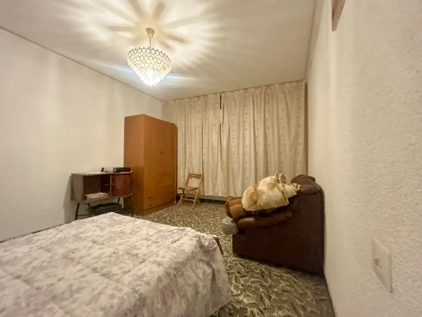 Habitación de Piso en venta en Castellón de la Plana / Castelló de la Plana con Balcón