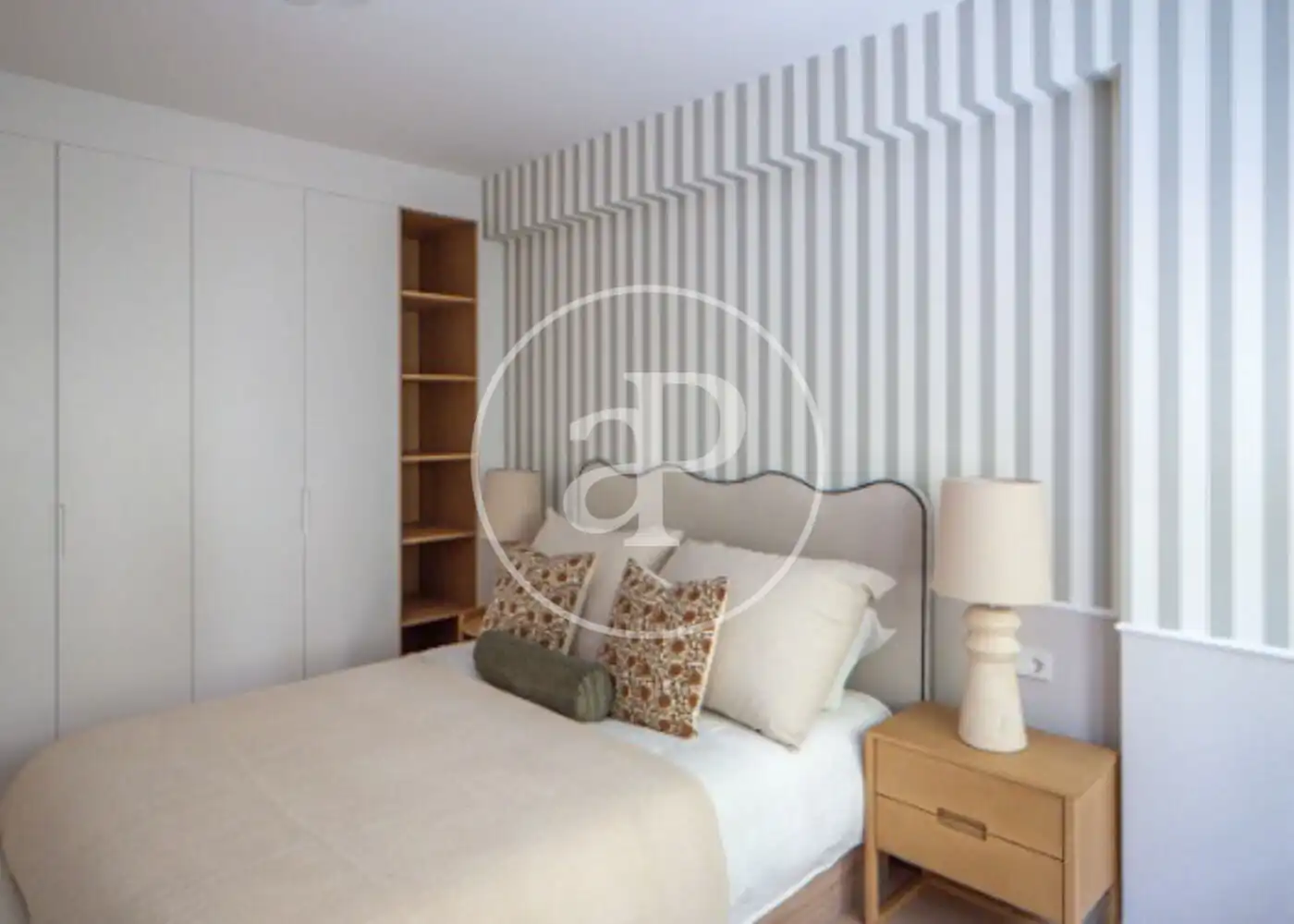 Bedroom of Flat for sale in Madrid  with Air Conditioner, Heating and Furnished
