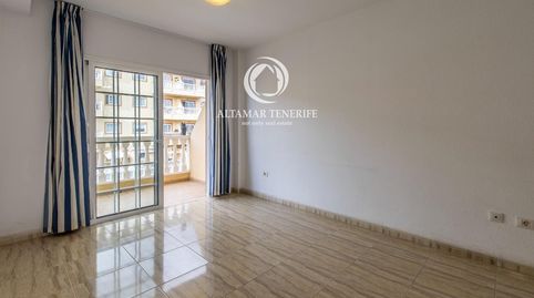 Foto 4 de Ático en venta en C. Quezal, Palm - Mar, Arona