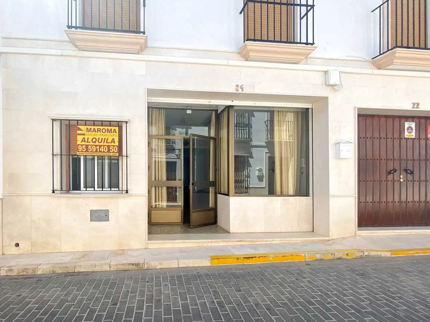 Local comercial de lloguer a Calle Sor Angela de la Cruz, imagen 4