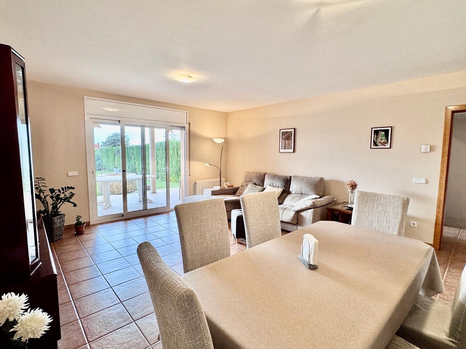 Sala d'estar de Casa o xalet en venda en Palafrugell amb Calefacció, Jardí privat i Terrassa