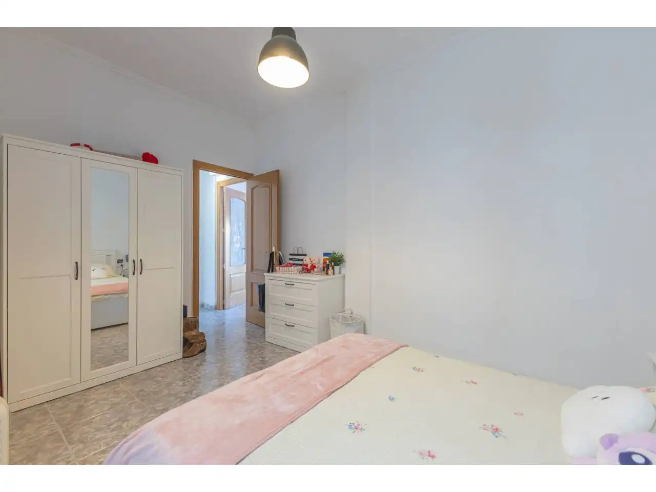Bedroom of Flat for sale in Valencia  with Air Conditioner, Furnished and Balcony