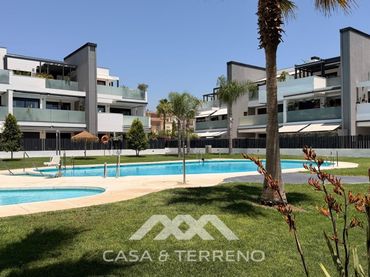 Apartament amb piscina en venda a Urbanizacion Oeste Caleta (Sup.C-5) (Caleta De Velez)