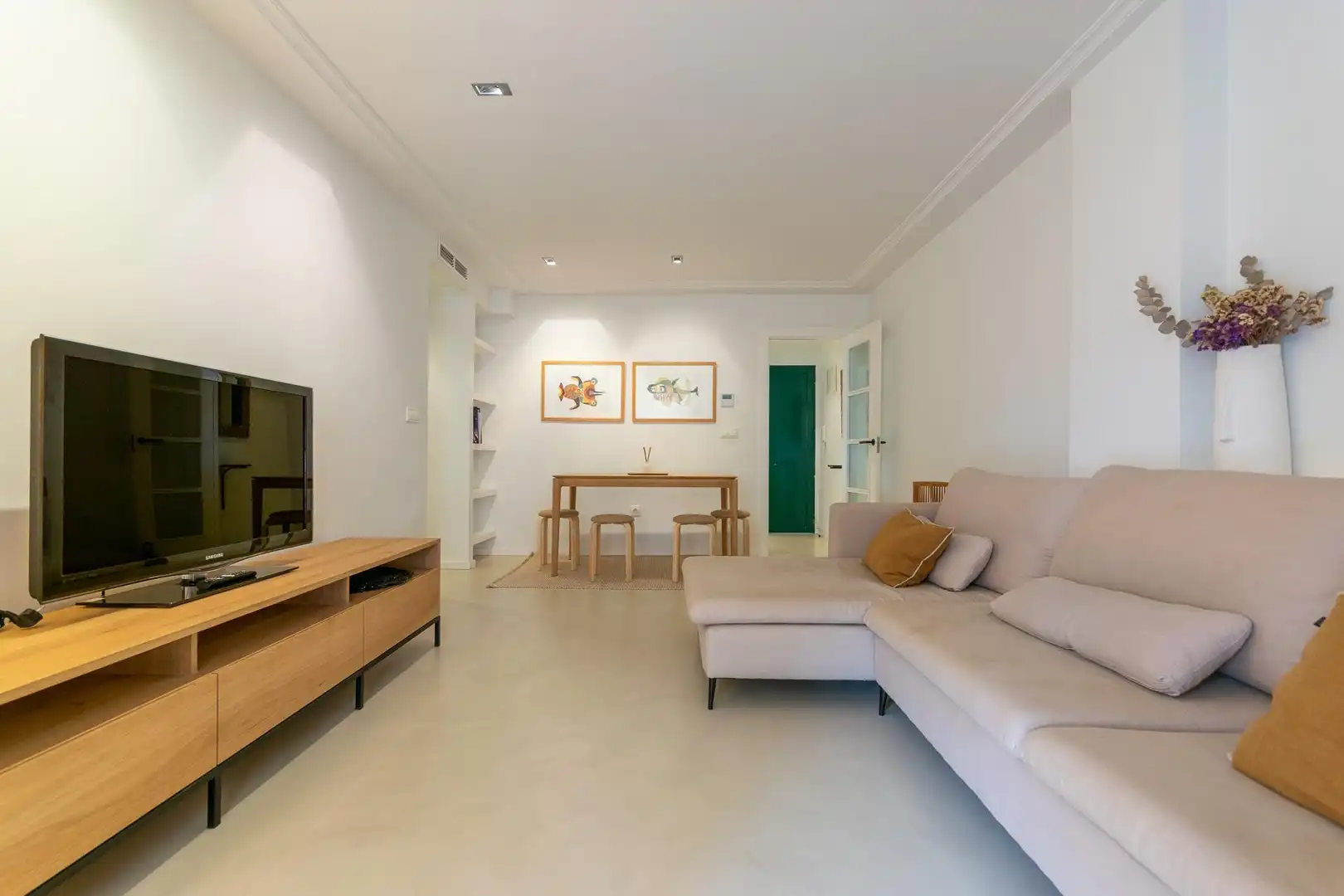 Sala d'estar de Pis de lloguer en Santa Pola amb Aire condicionat, Calefacció i Jardí privat