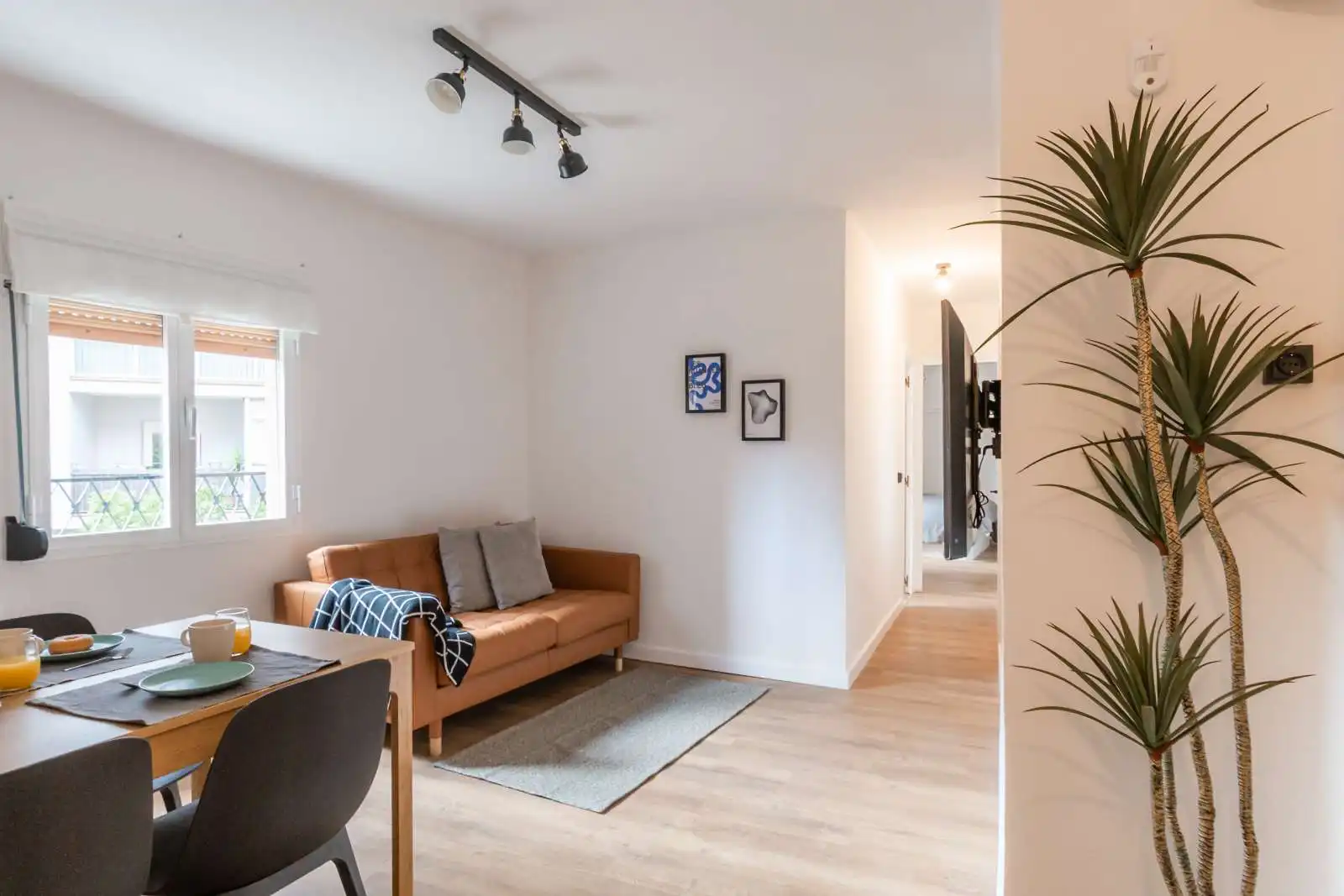 Sala d'estar de Apartament per a compartir en L'Hospitalet de Llobregat amb Aire condicionat, Terrassa i Moblat