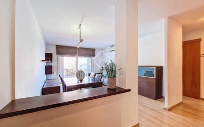 Living room of Flat for sale in Vilanova i la Geltrú  with Air Conditioner, Heating and Terrace