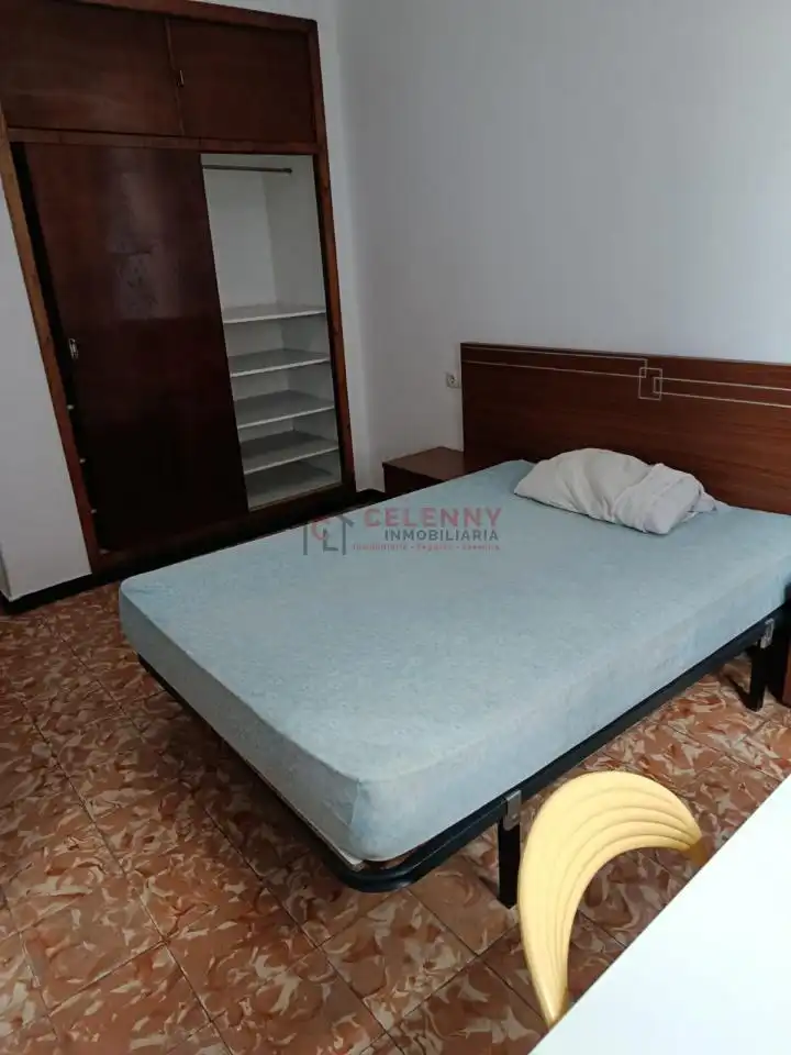 Bedroom of Flat for rent in Universidad