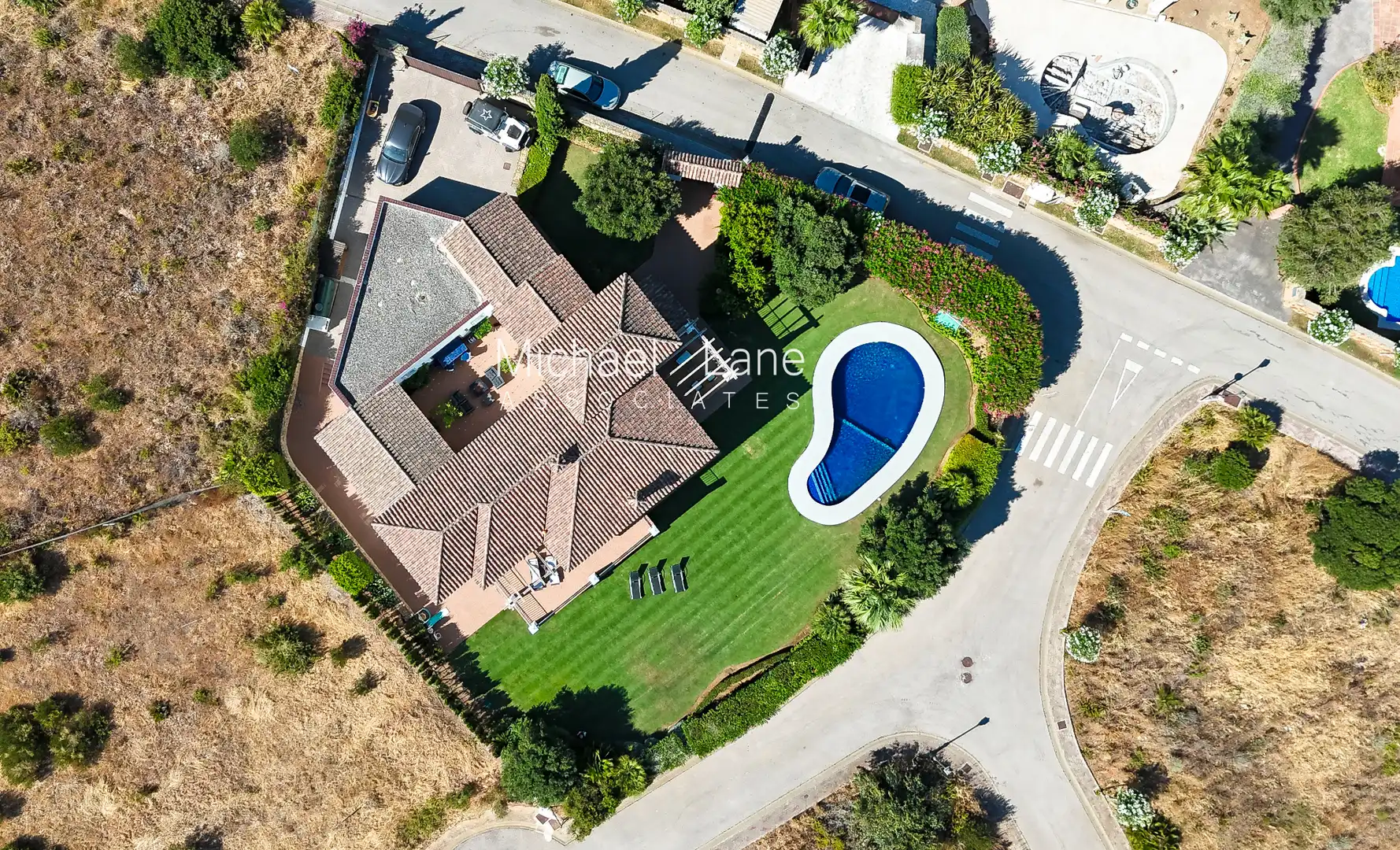 Exterior view of Houses for sale in Sotogrande  with Air Conditioner, Heating and Private garden