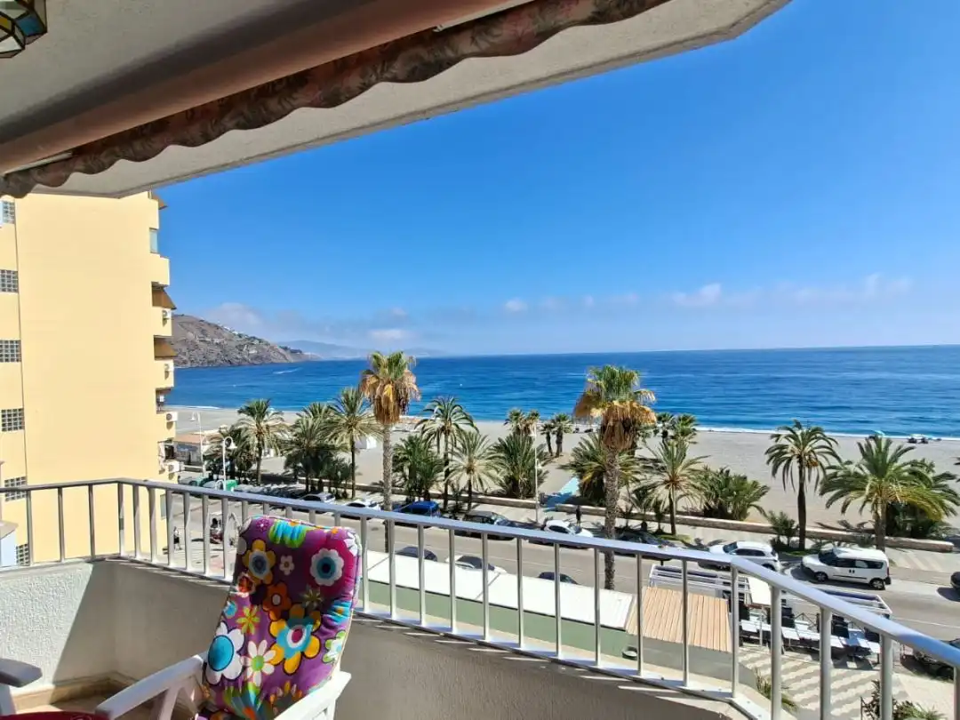 Exterior view of Flat for rent in Almuñécar  with Terrace, Furnished and Oven