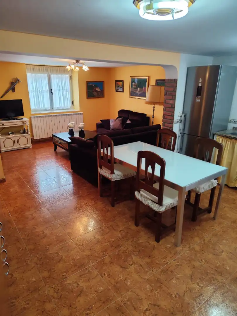 Sala de estar de Casa o chalet en venta en San Miguel del Valle con Amueblado