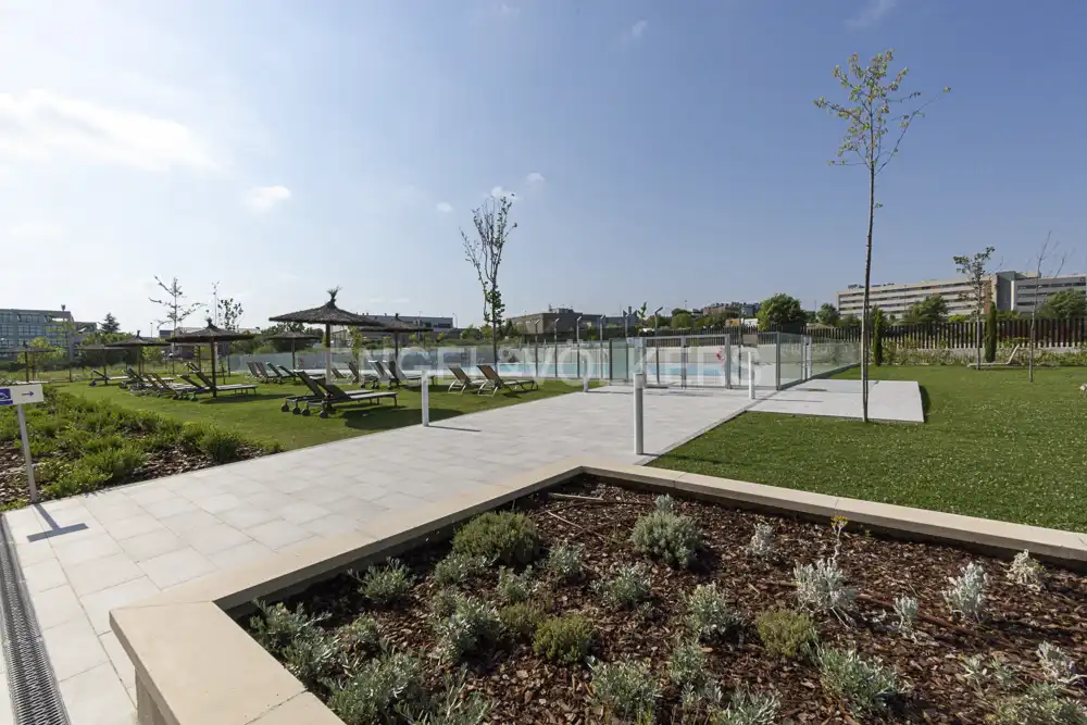 Terraza de Estudio de alquiler en Alcobendas con Aire acondicionado, Calefacción y Jardín privado