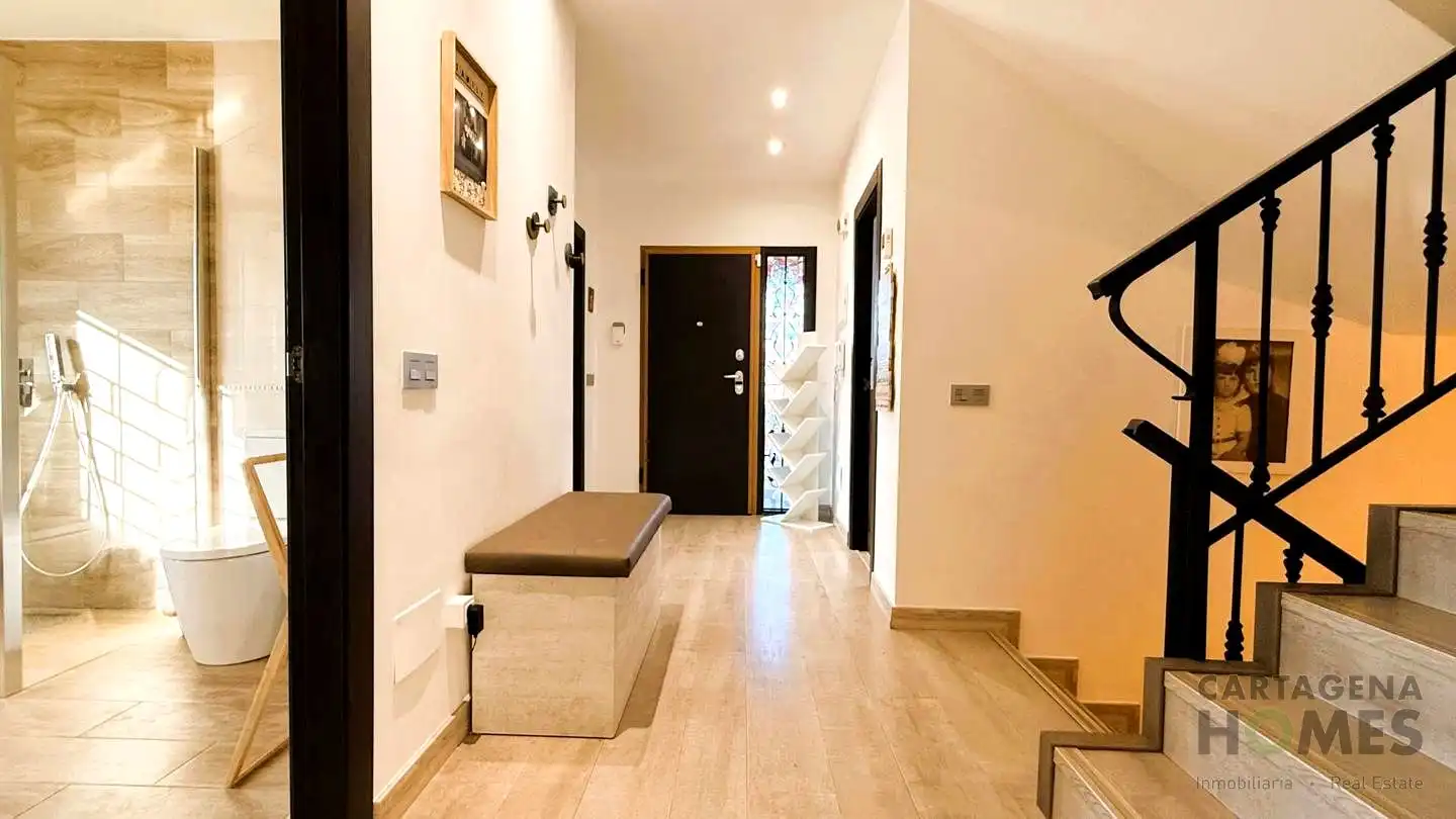 Casa adosada en venta en Cartagena con Aire acondicionado, Jardín privado y Parquet