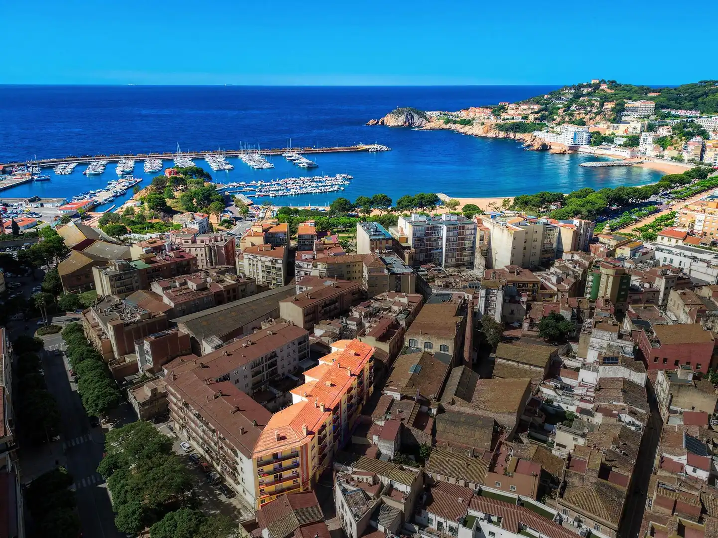 Vista exterior de Piso en venta en Sant Feliu de Guíxols con Calefacción y Balcón