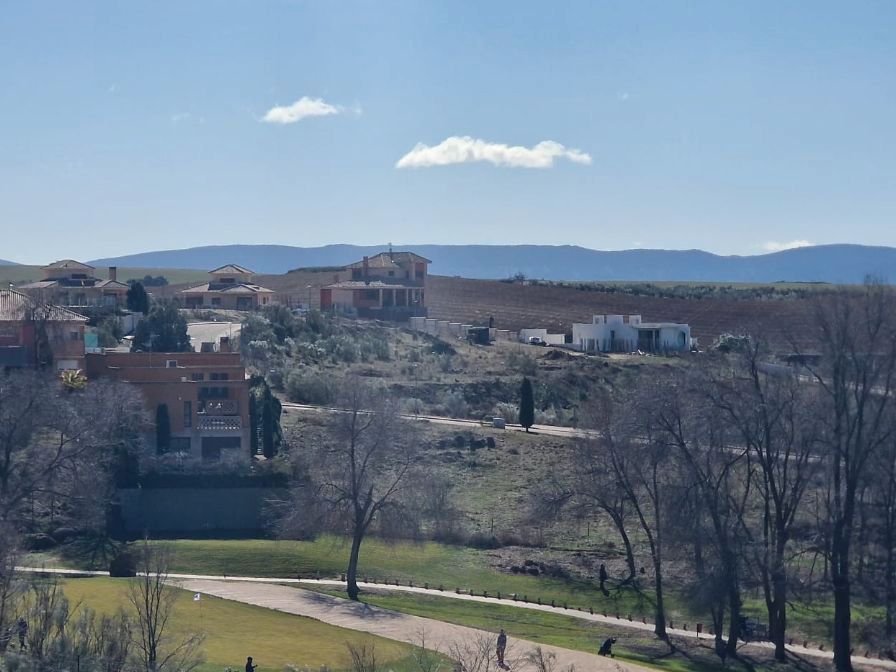 Residential for sale in Layos