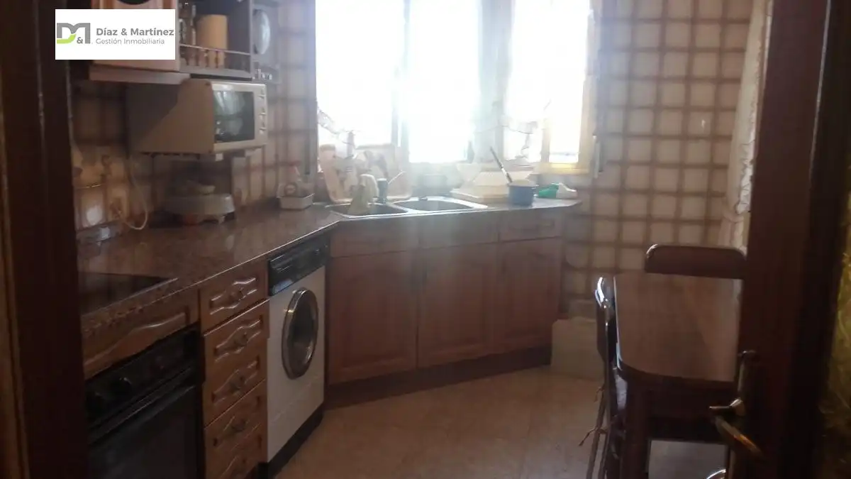 Cocina de Piso en venta en La Bañeza  con Calefacción y Terraza