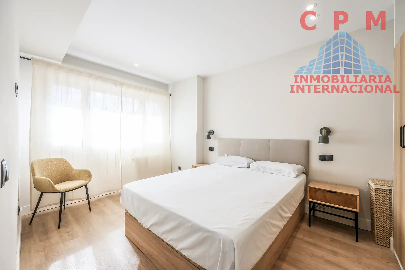 Bedroom of Flat for rent in Madrid  with Air Conditioner, Parquet flooring and Furnished