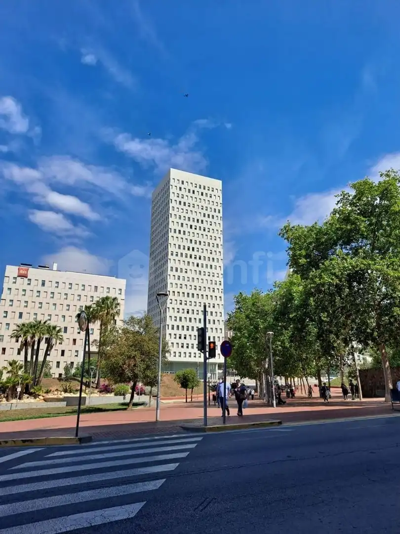 Exterior view of Office for rent in Singuerlín
