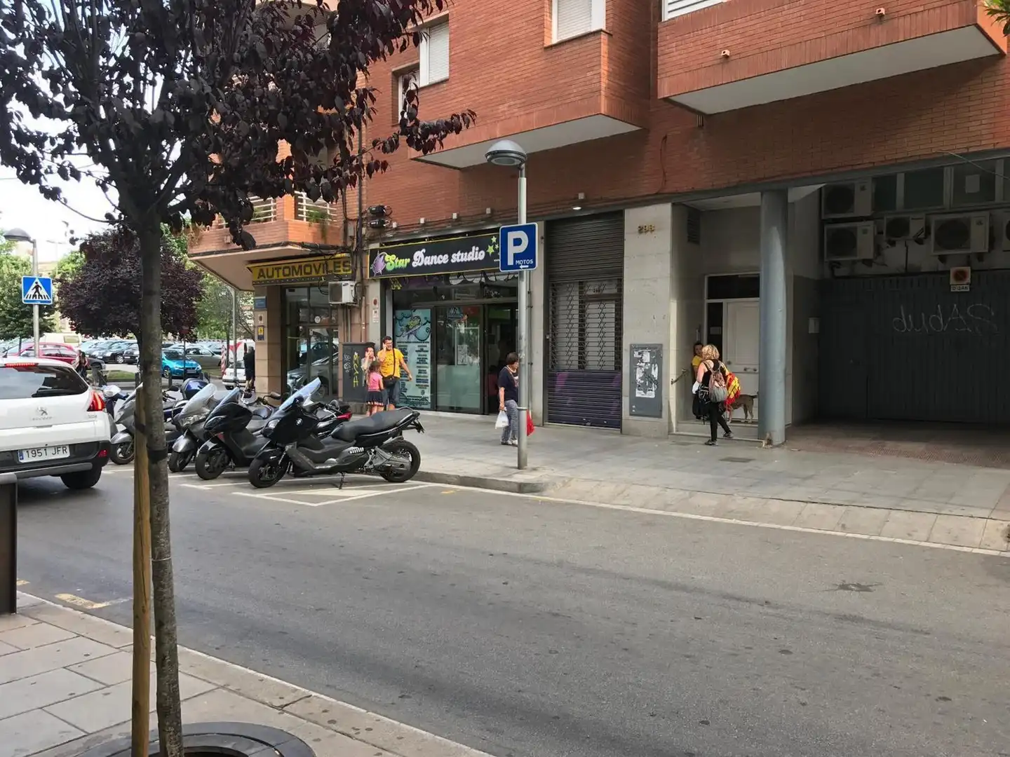 Local en venda en Cornellà de Llobregat amb Aire condicionat