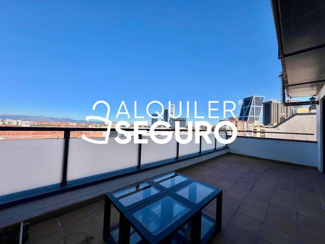 Ático en Alquiler en de Bravo Murillo  en Cuatro Caminos - Azca