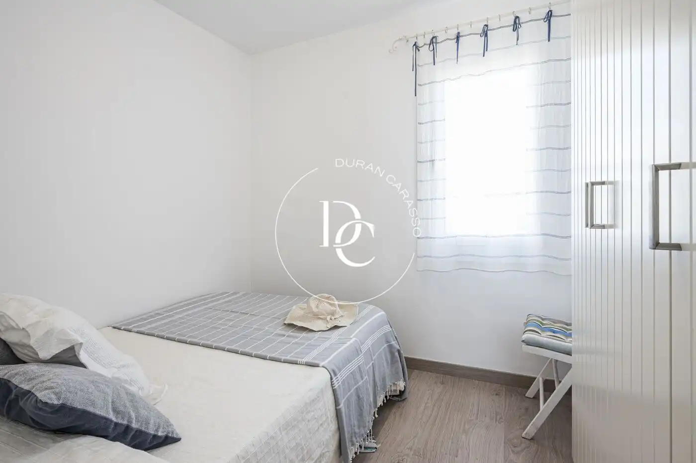 Schlafzimmer von Maisonette zum Verkauf in Sitges mit Klimaanlage, Heizung und Privatgarten