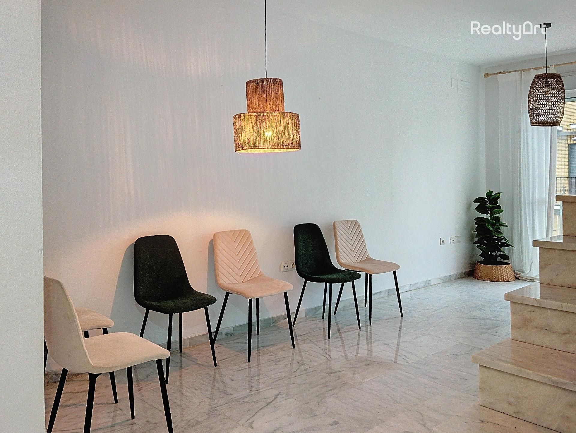 Menjador de Dúplex en venda en Coria del Río amb Aire condicionat, Terrassa i Balcó