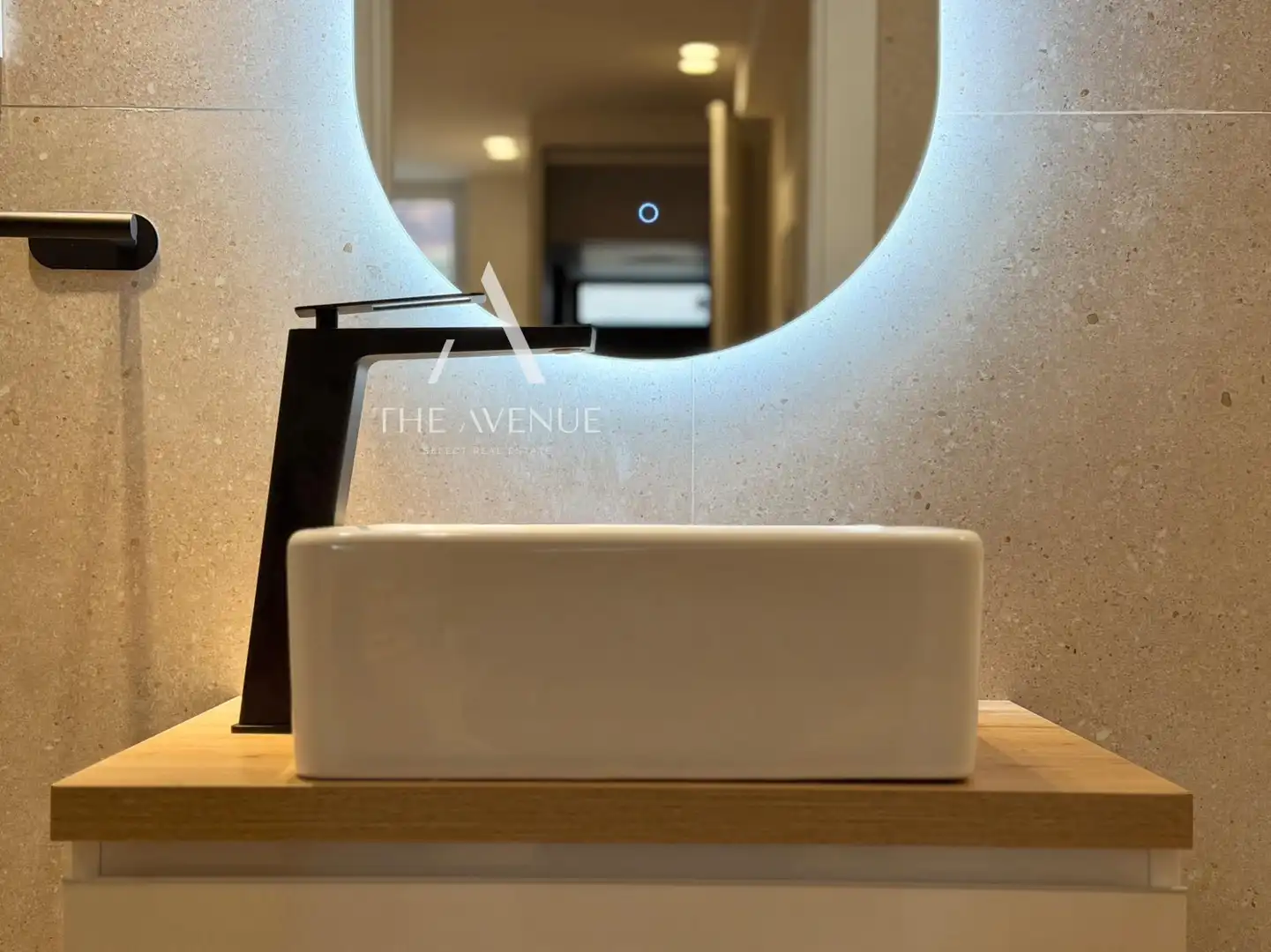 Bathroom of Flat for sale in Madrid  with Air Conditioner, Storage room and Furnished