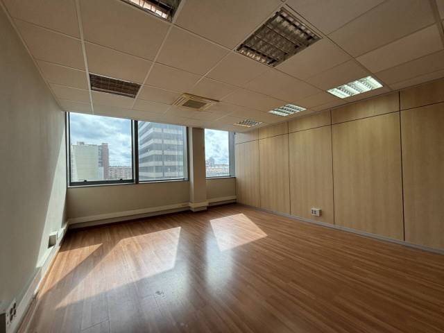 Oficina en Alquiler en gran via corts catalanes en La Bordeta