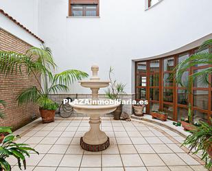 Jardí de Casa o xalet en venda en Lucena amb Aire condicionat, Piscina i Balcó