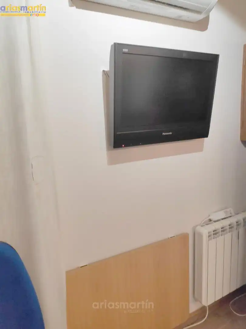Flat for sale in Salamanca  with Air Conditioner, Heating and Furnished