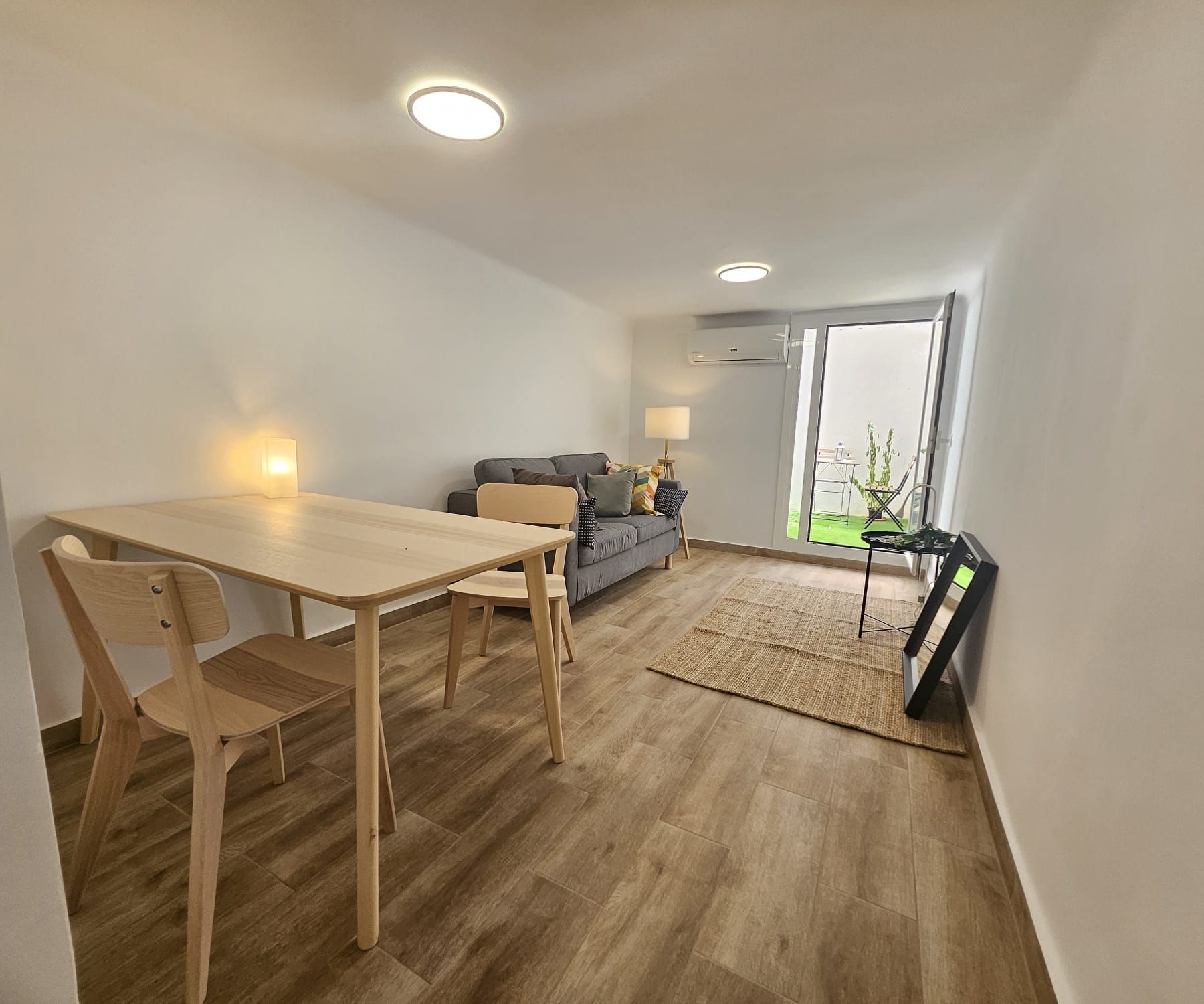 Living room of Flat for sale in  Barcelona Capital  with Air Conditioner, Heating and Terrace
