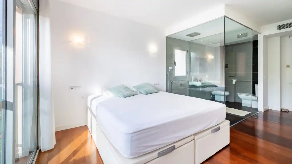 Bedroom of Apartments for sale in Calvià  with Air Conditioner, Terrace and Storage room